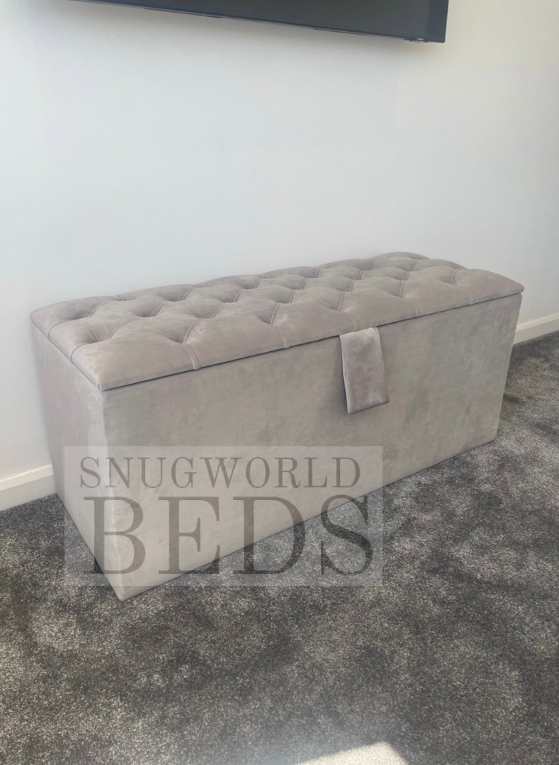 Buttoned storage box - Image 2